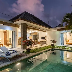 Lotus By Optimum Bali Villa Seminyak (Bali)